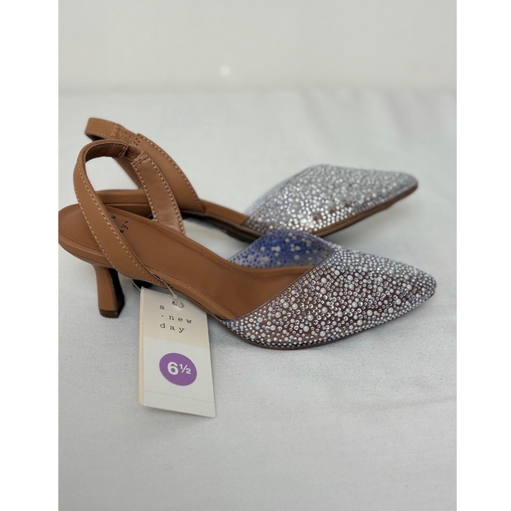 A New Day Isabel Slingback Kitten Heels 6.5 Tan Clear Rhinestone Pearl pointed